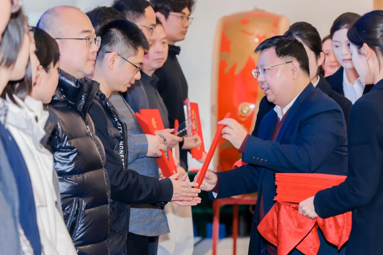 1767584950671227.jpg 5.jpg